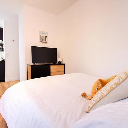 L'atelier Maritime, 2min Ferry & La Cite De La Mer, Cherbourg, Intendance Luxury Host Apartment *