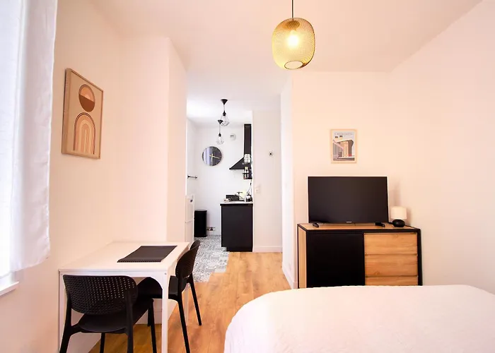 아파트 L'atelier Maritime, 2min Ferry & La Cite De La Mer, Cherbourg, Intendance Luxury Host