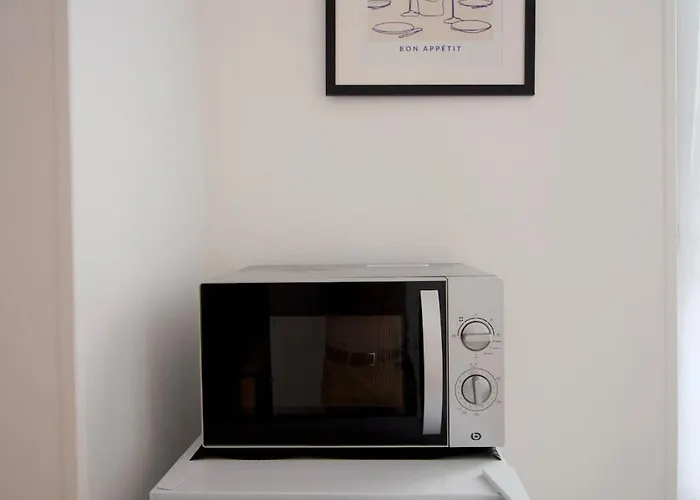 Apartment L'atelier Maritime, 2min Ferry & La Cite De La Mer, Cherbourg, Intendance Luxury Host